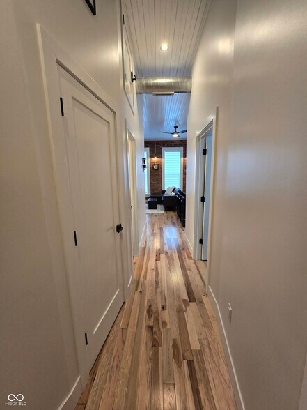 More Photos Of 15 S Indiana St, Greencastle Storefront Retail Office For Sale
