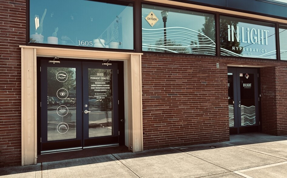 Primary Photo Of 1605 Broadway St, Vancouver Freestanding For Lease