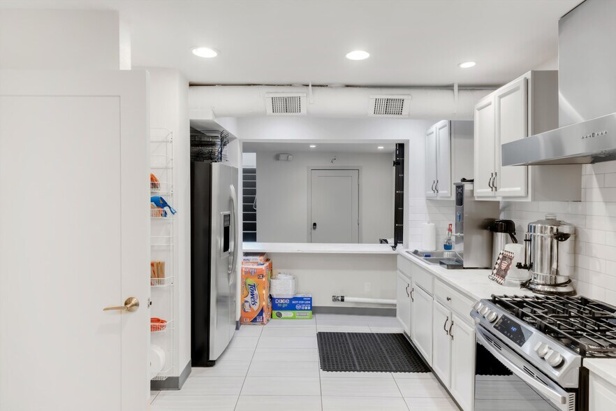 More Photos Of 2260 E 88th Ave, Denver Office Residential For Sale