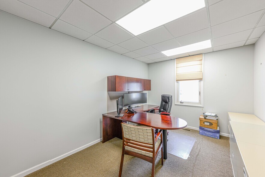 More Photos Of 657 Orange Center Rd, Orange Office For Sale