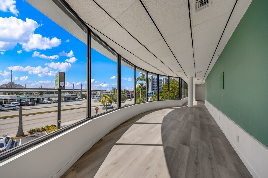 More Photos Of 9855 S Dixie Hwy, Pinecrest Freestanding For Sale
