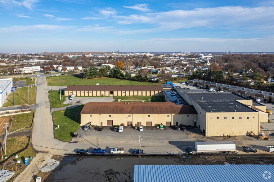 More Photos Of 300 Cornell Dr, Wilmington Light Distribution For Lease