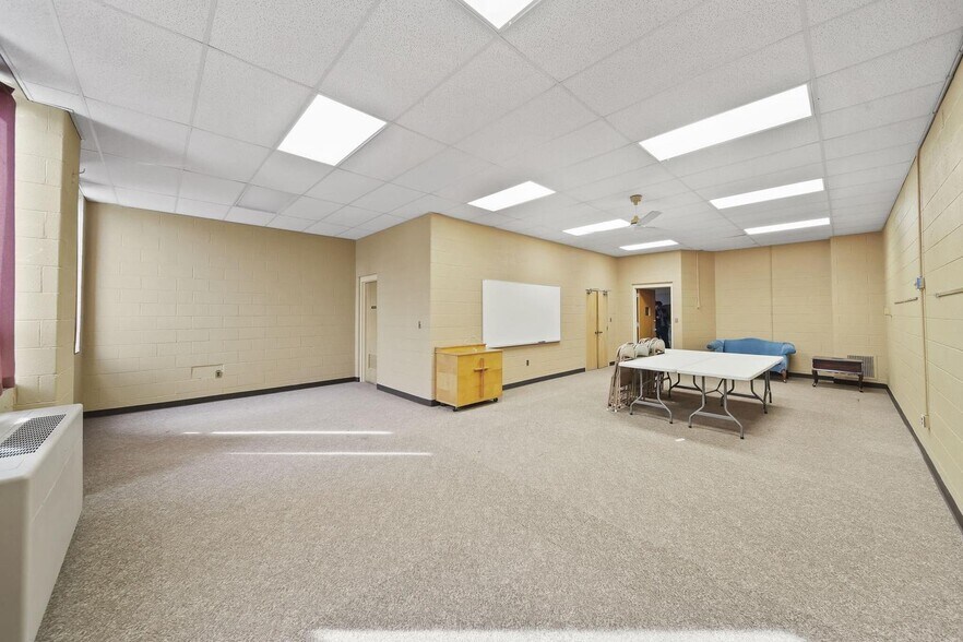 More Photos Of 201 S Jackson St, Jackson Specialty For Sale