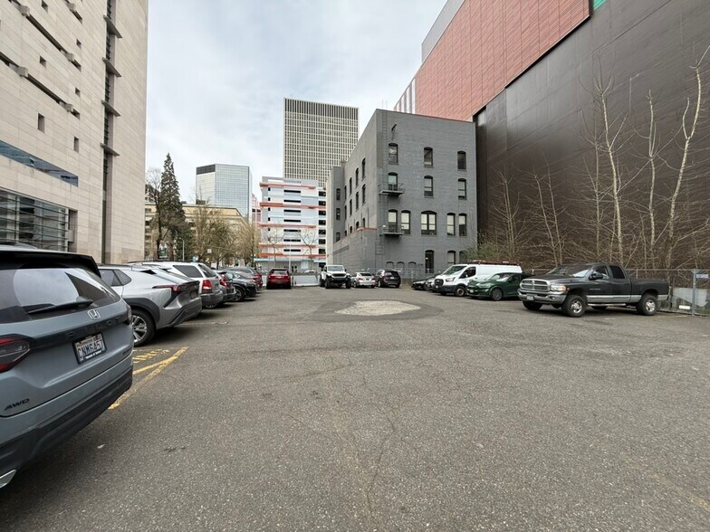 Primary Photo Of 969 SW 2nd Ave, Portland Land For Sale