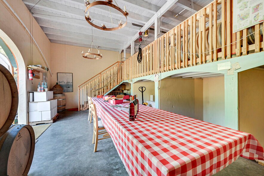 More Photos Of 1673 Woodland Dr, Port Townsend Winery Vineyard For Sale