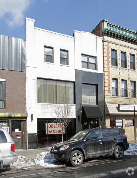 Primary Photo Of 180 Ferry St, Newark Storefront Retail Office For Lease