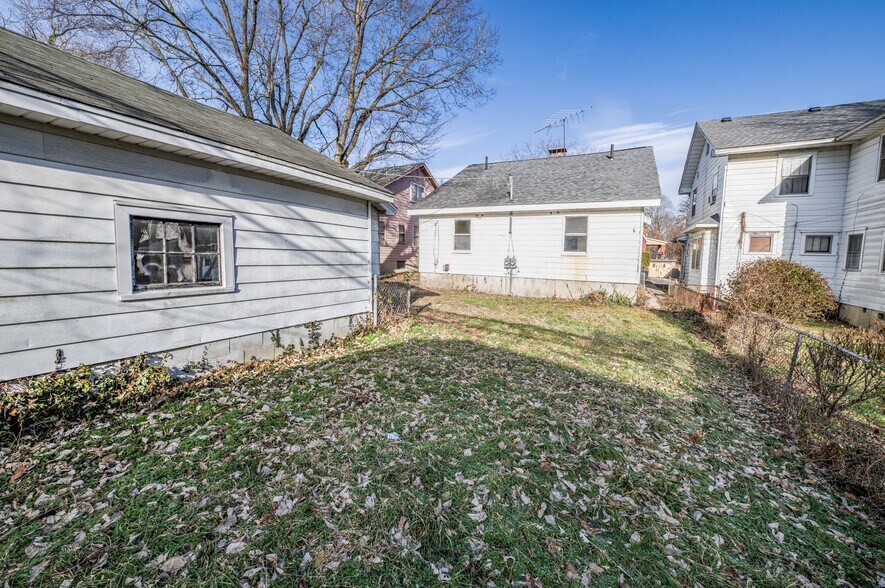 More Photos Of 128 E Bruce Ave, Dayton Multifamily For Sale