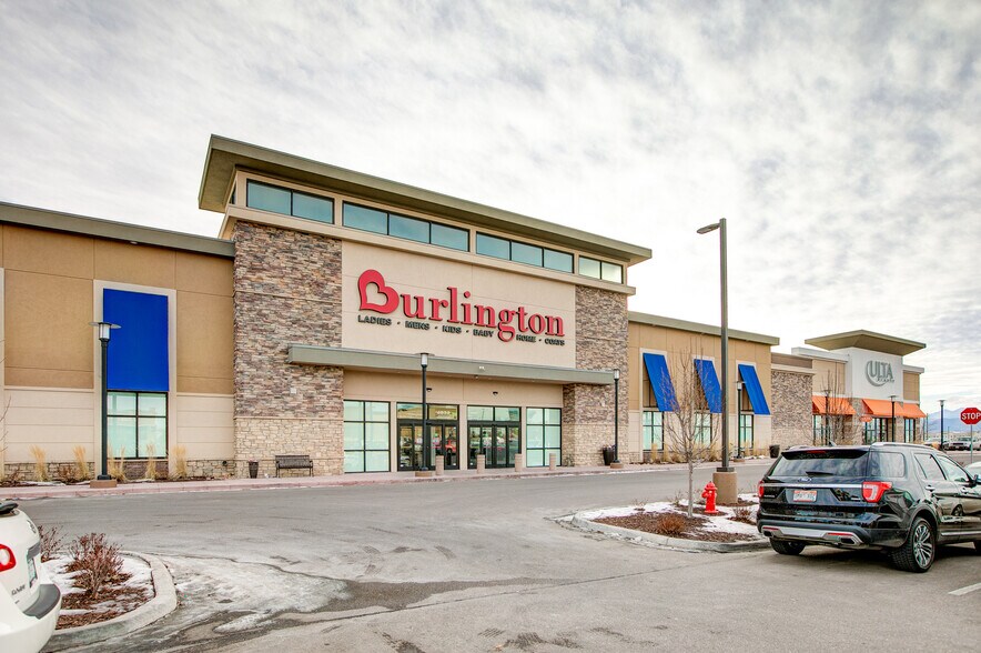 More Photos Of 4824-4832 Thompson Pky, Johnstown General Retail For Sale