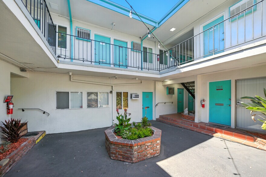 More Photos Of 24248 Crenshaw Blvd, Torrance Office For Sale