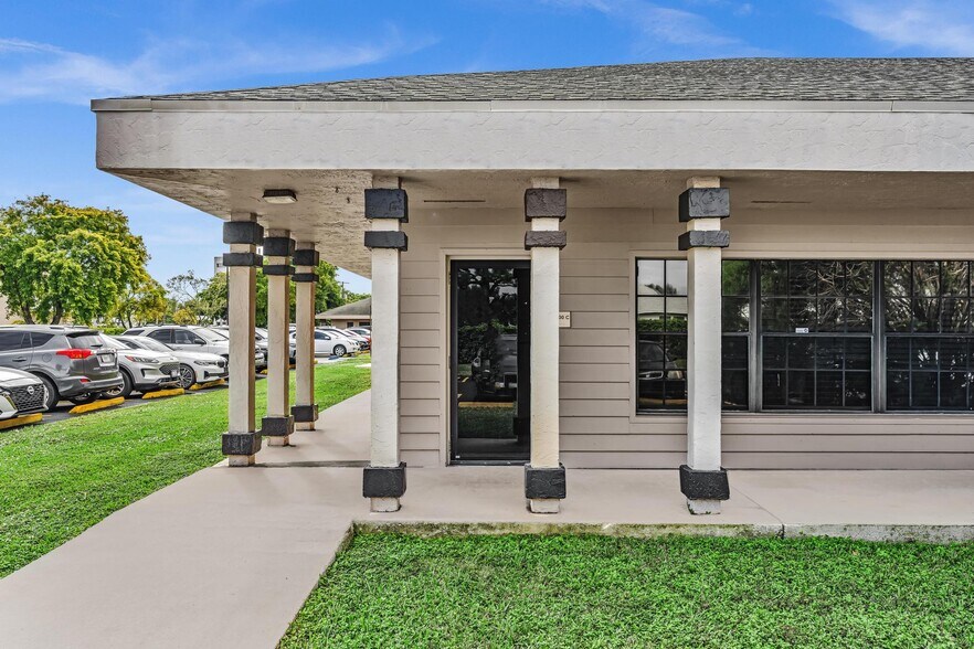 More Photos Of 5341 W Atlantic Ave, Delray Beach Medical For Sale
