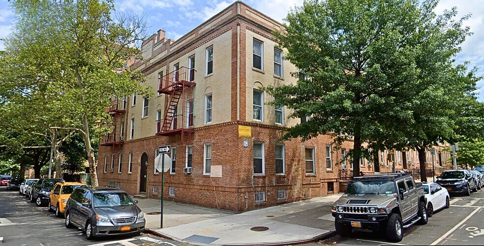 Primary Photo Of 5201 Skillman Ave, Woodside Apartments For Sale