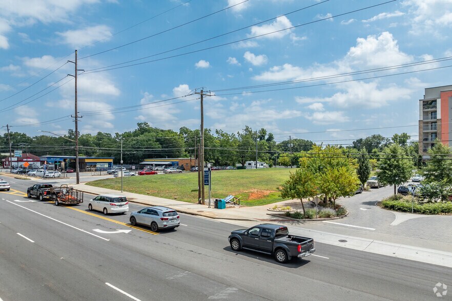 More Photos Of 2661 E College Ave, Decatur Land For Sale