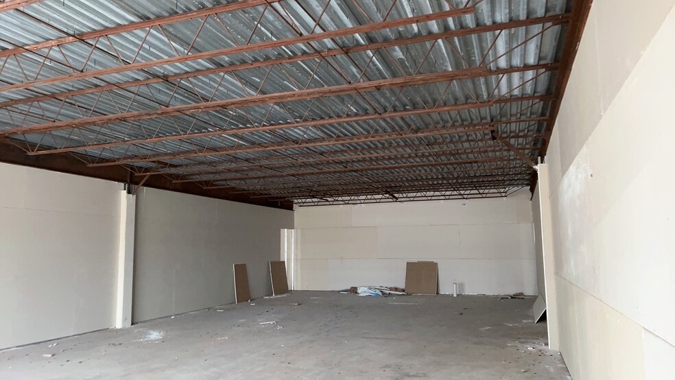 More Photos Of 1199 Nasa Pky, Houston Restaurant For Lease