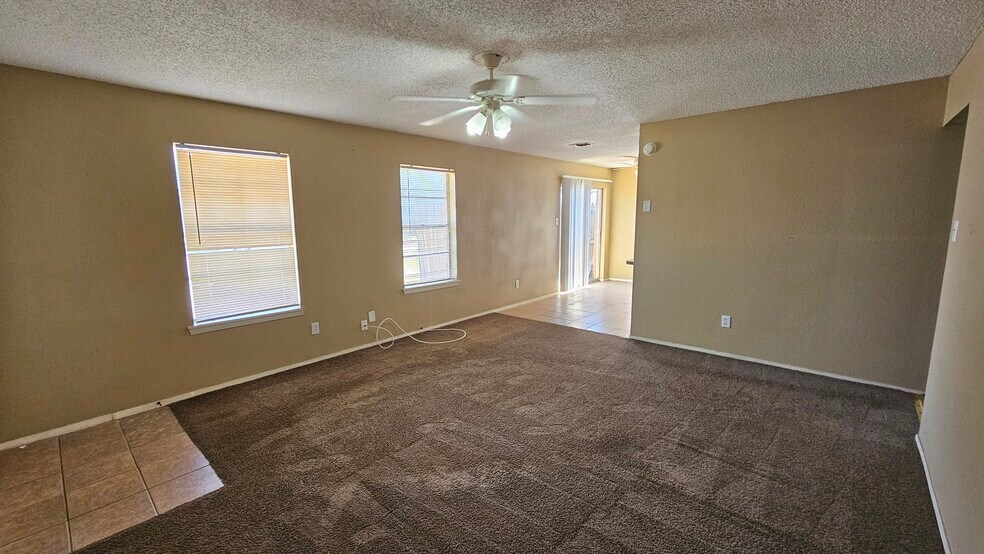 More Photos Of 200 N Jefferson St, Abilene Apartments For Sale