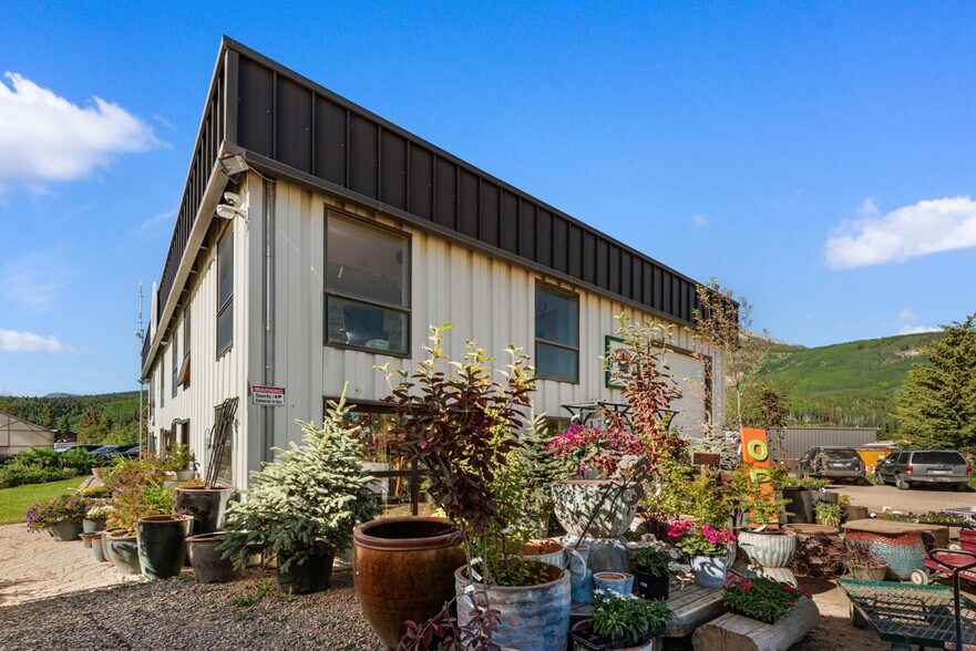 More Photos Of 305 Buckley Dr, Crested Butte Contractor Storage Yard For Sale