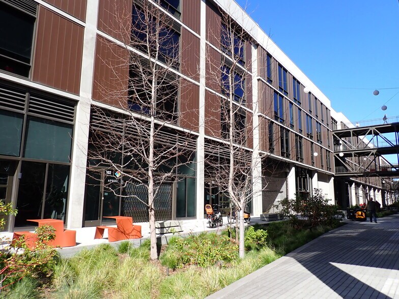 More Photos Of 150 Hooper St, San Francisco Light Manufacturing For Lease