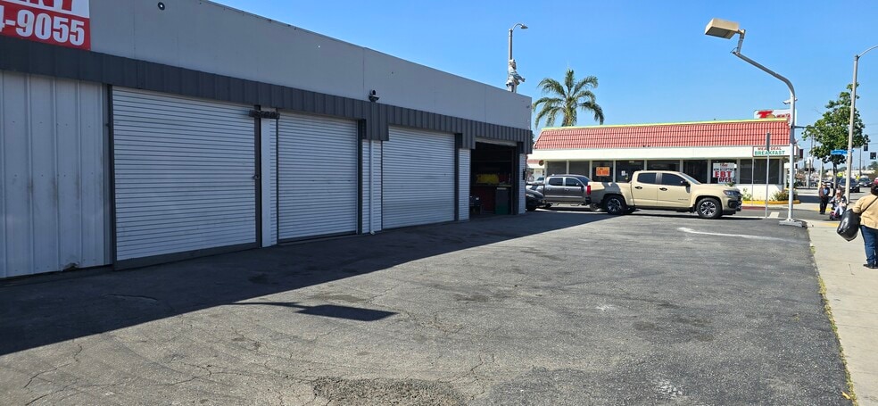 More Photos Of 3500 Gage Ave, Bell Auto Repair For Sale