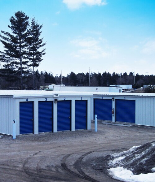 More Photos Of 1063 Snow Valley Rd, Springwater Self Storage For Sale