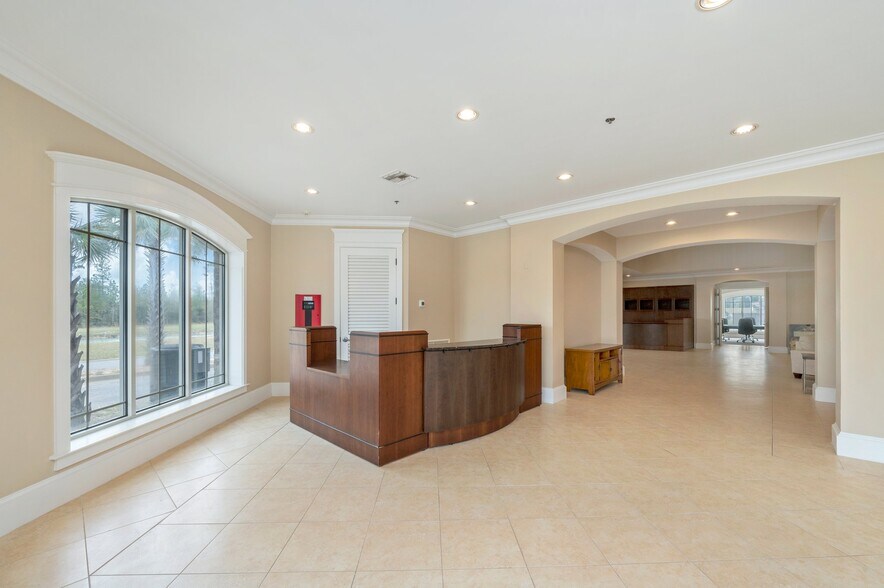 More Photos Of 3201 Heritage Plantation Blvd, Laurel Hill Office For Sale