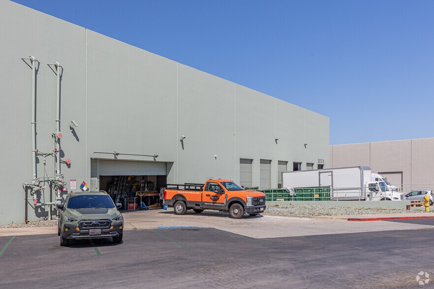 More Photos Of 8400 Miramar Rd, San Diego Coworking Space