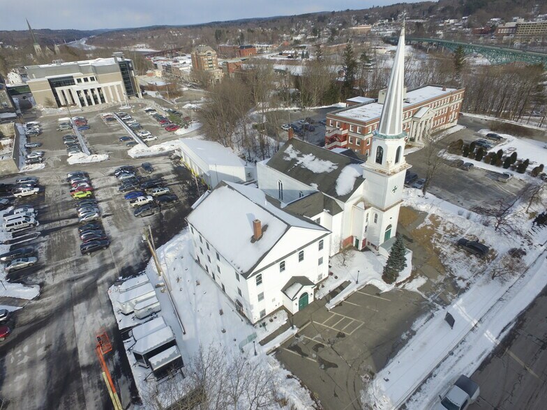 More Photos Of 15 Green Street, Augusta Specialty For Sale