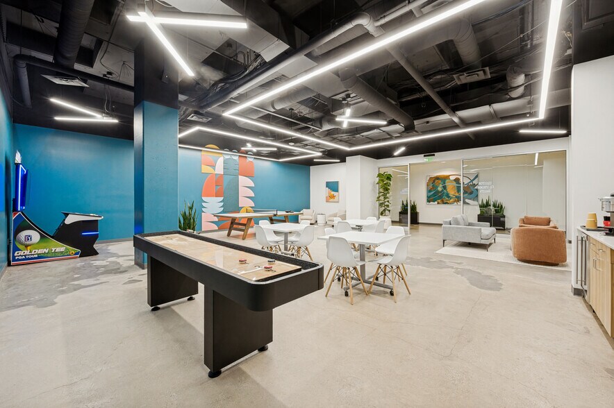 More Photos Of 750 W John Carpenter Fwy, Irving Office For Lease