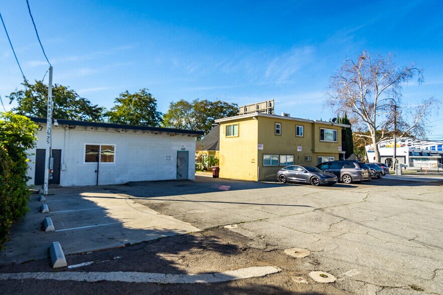 More Photos Of 1139 W 17th St, Santa Ana Freestanding For Lease