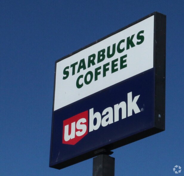 More Photos Of 1700 N Vermont Ave, Los Angeles General Retail For Lease