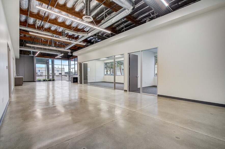 More Photos Of 5472 E La Palma Ave, Anaheim Warehouse For Sale