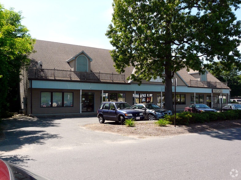 Primary Photo Of 16-24 Arnold Ave, Springfield Freestanding For Lease