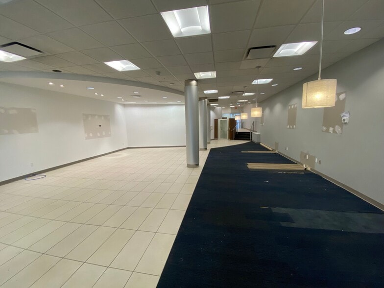 More Photos Of 57 Purchase St, Rye Bank For Lease
