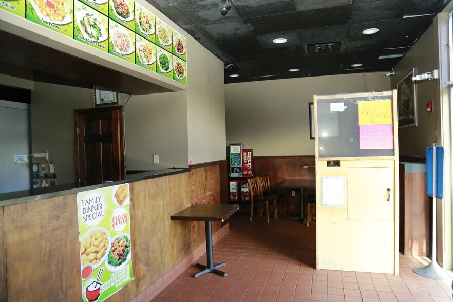 More Photos Of 1383 Earl L. Core Rd, Morgantown Restaurant For Lease