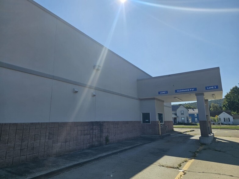 More Photos Of 1000 Pennsylvania Ave, Elmira Drugstore For Lease