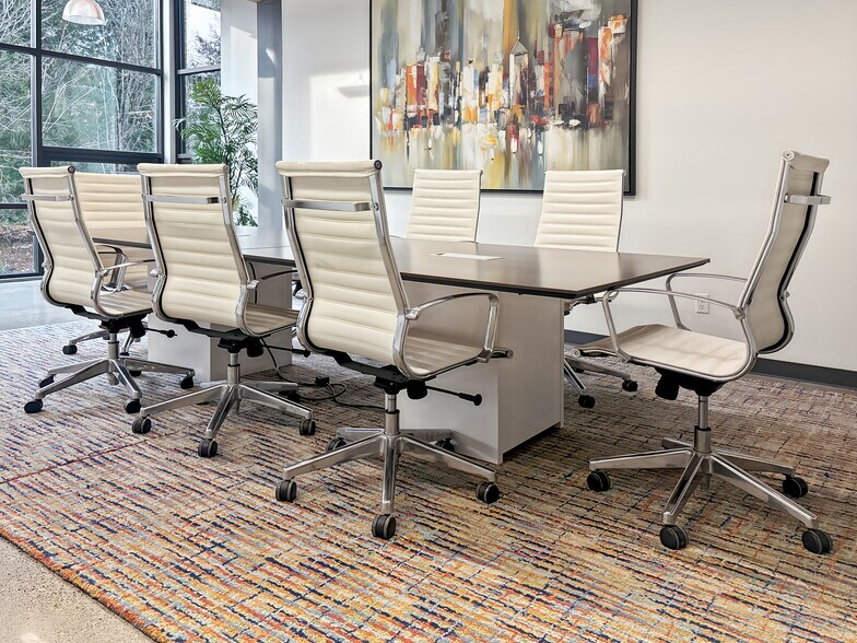 More Photos Of 100 Ravine Ln NE, Bainbridge Island Coworking Space