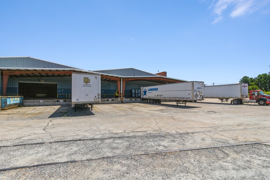 More Photos Of 2391 Levy St, Shreveport Warehouse For Lease