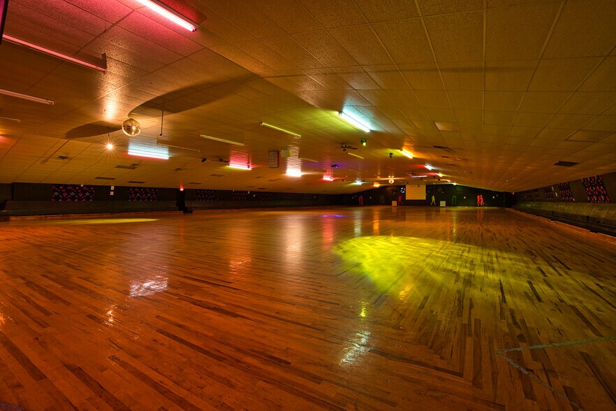 More Photos Of 2724 Emanuel Church Rd, West Columbia Skating Rink For Sale