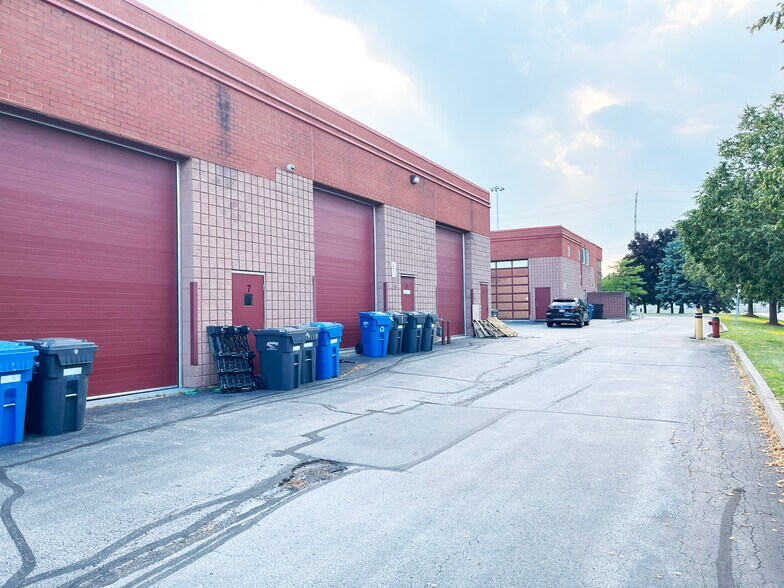 More Photos Of 5100 S Service Rd, Burlington Office For Lease