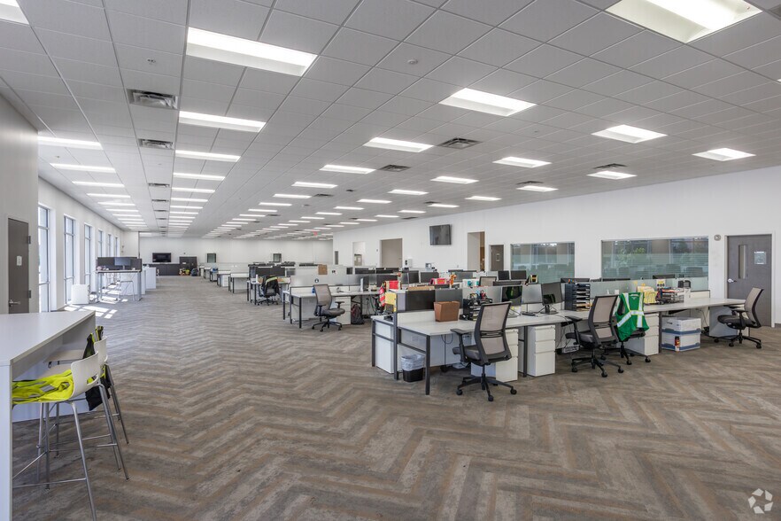 More Photos Of 4505 Derrick Industrial Pky, Atlanta Distribution For Lease