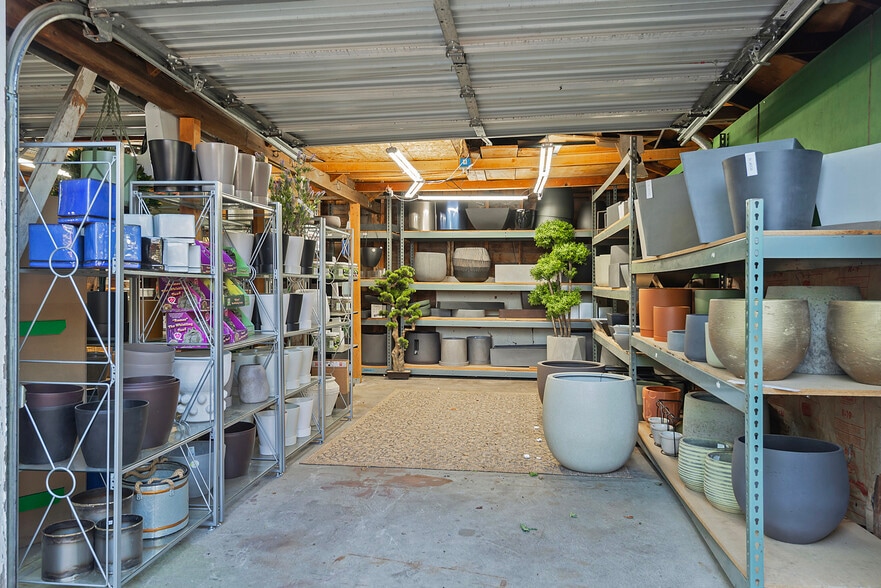 More Photos Of 2194 E Fort Union Blvd, Salt Lake City Freestanding For Sale