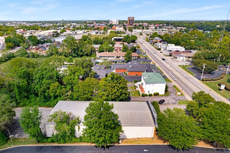 More Photos Of 802 S Church St, Murfreesboro Industrial For Lease