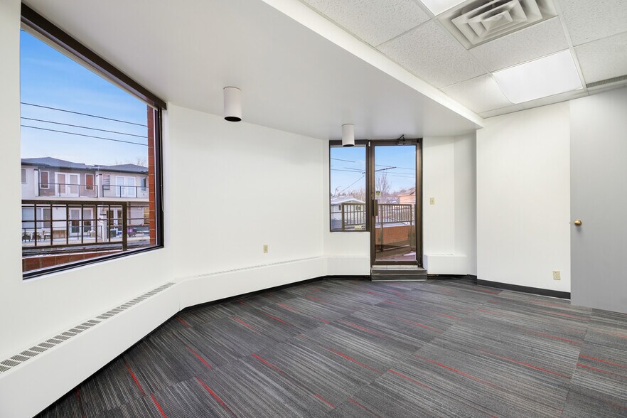 More Photos Of 609 14th St NW, Calgary Office For Lease