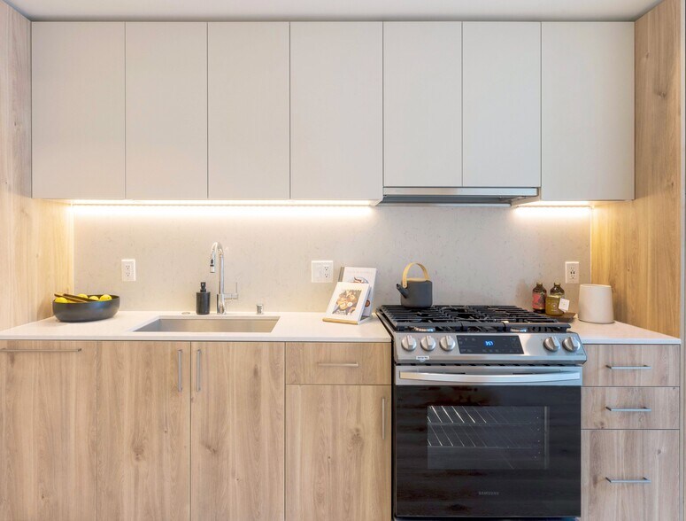 More Photos Of 2016 Telegraph Ave, Oakland Multifamily For Sale