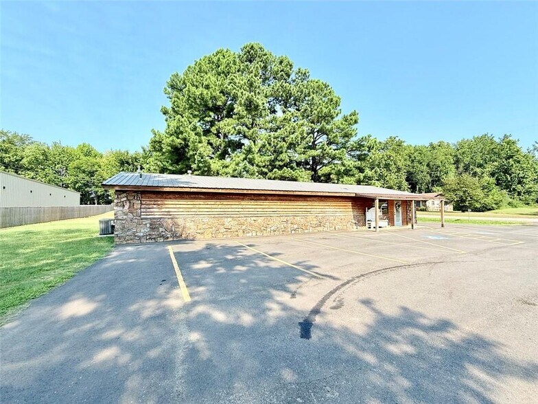 More Photos Of 11442 SR 27, Hector Medical For Sale