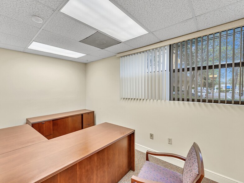 More Photos Of 4699 Nob Hill Rd, Sunrise Medical For Sale