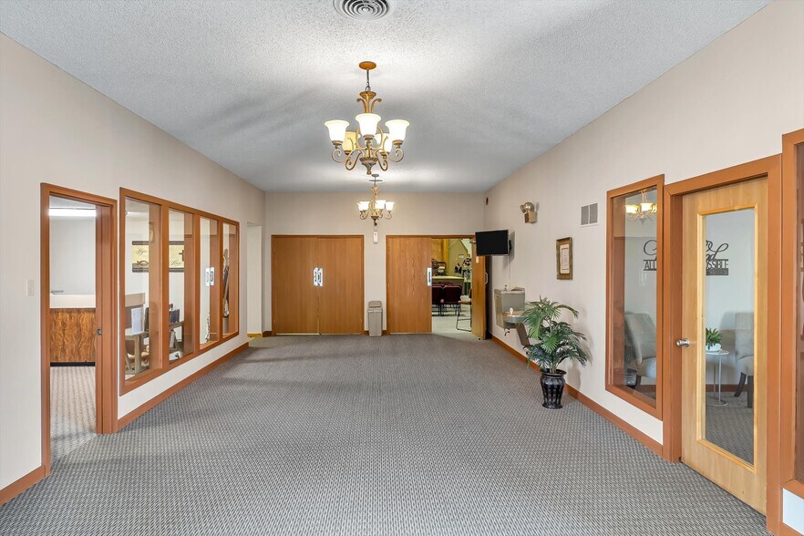 More Photos Of 140 North Point Prairie Rd, Wentzville Religious Facility For Sale
