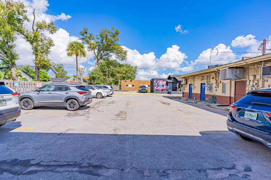 More Photos Of 1809 E Colonial Dr, Orlando Storefront For Lease