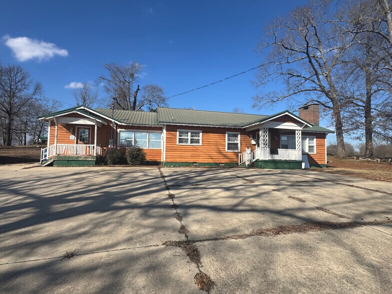 Primary Photo Of 8385 AL Highway 144, Alexandria Office Residential For Sale