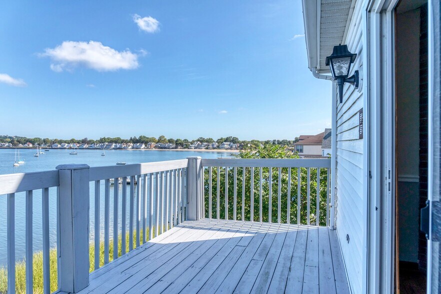 More Photos Of 88 Cove St, New Haven Apartments For Sale