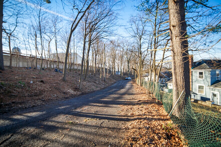 More Photos Of 1154 Saw Mill River Rd, Yonkers Land For Sale