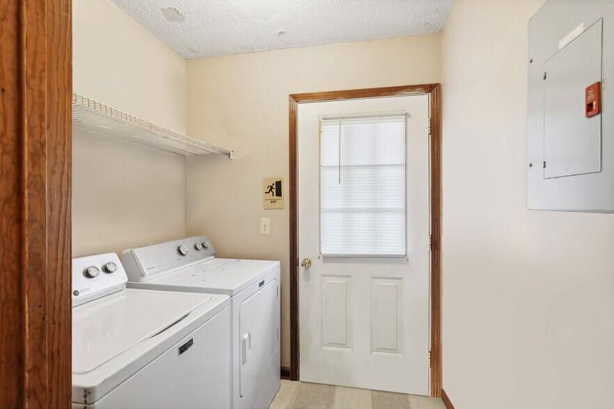 More Photos Of 124 Evergreen Trl, Cartersville Apartments For Sale